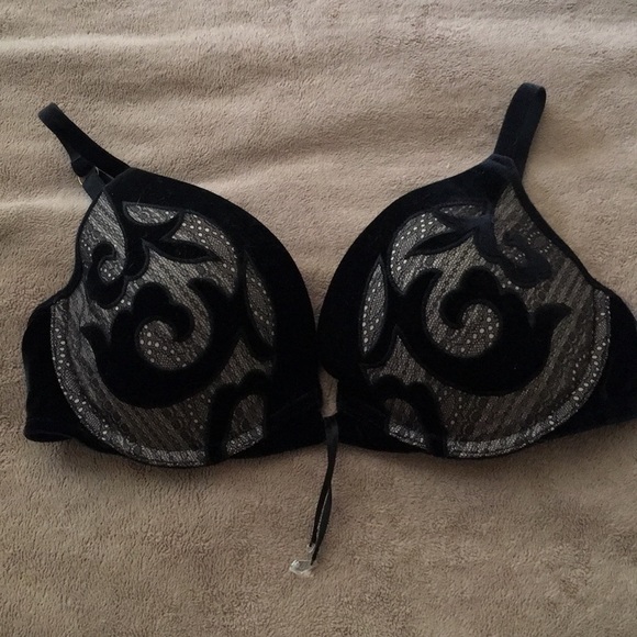 Black lace velvet design Very Sexy push up bra